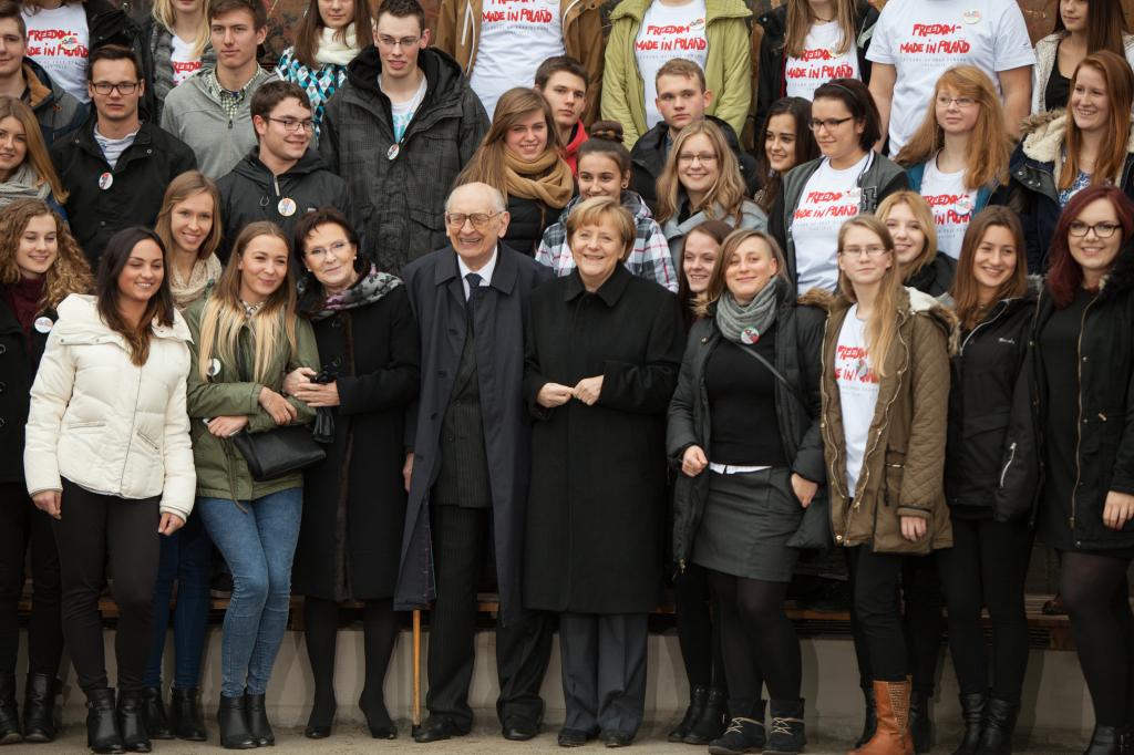 Ewa Kopacz – Premier Polski, Władysław Bartoszewski i Angela Merkel – Kanclerz Niemiec